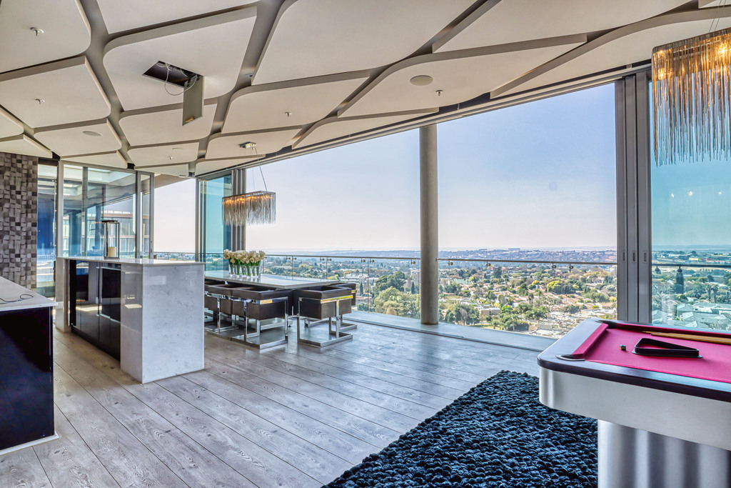 The Capital on Park - A posh penthouse worthy of a Billionaire